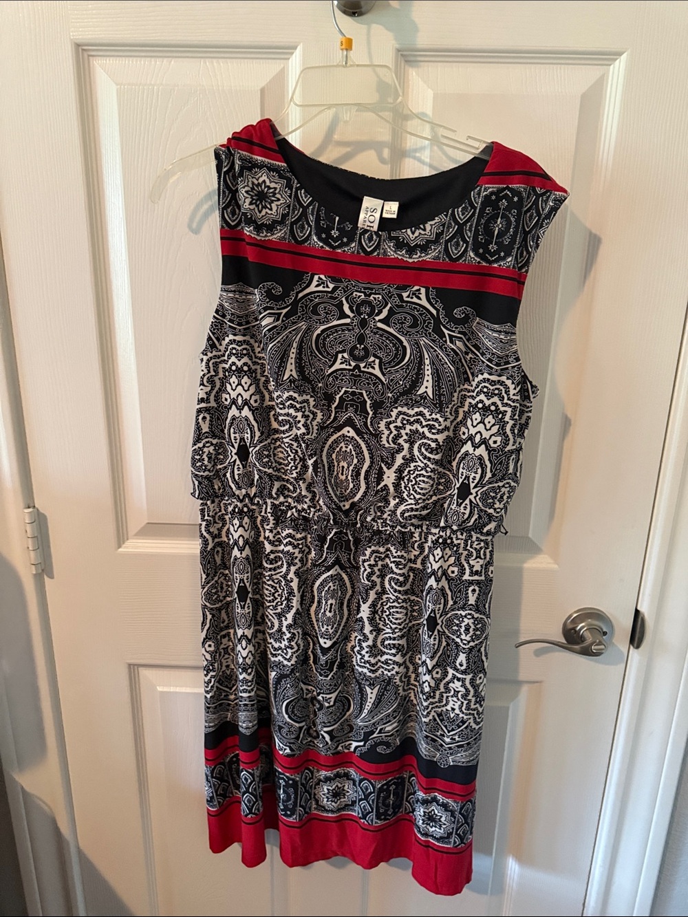 Soho Apparel Black, White & Red Paisley Sleeveless Dress